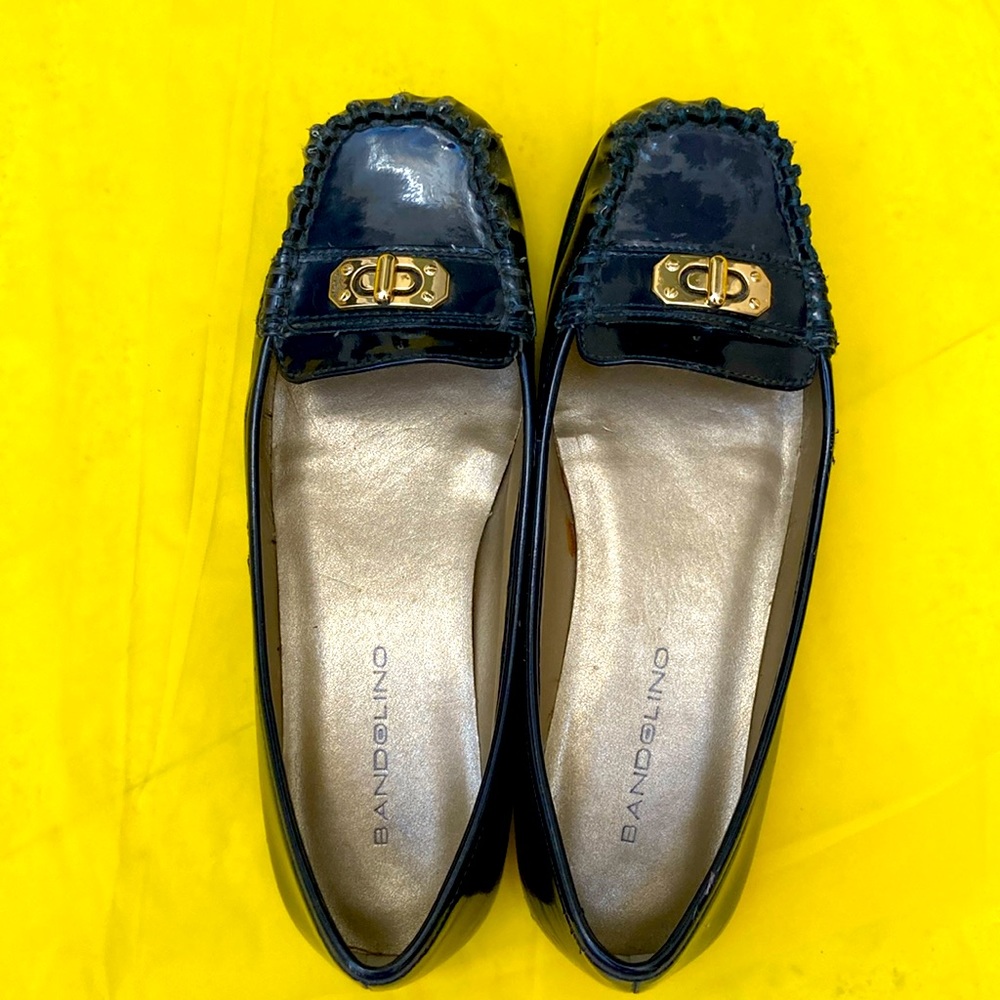 Trendy Loafers, Bandolino, Vegan patent, size7M, navy blue, gold hardware toggle